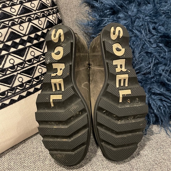 Sorel Joan of Arctic wedge Women's Ankle Boots in gray - Picture 6 of 7